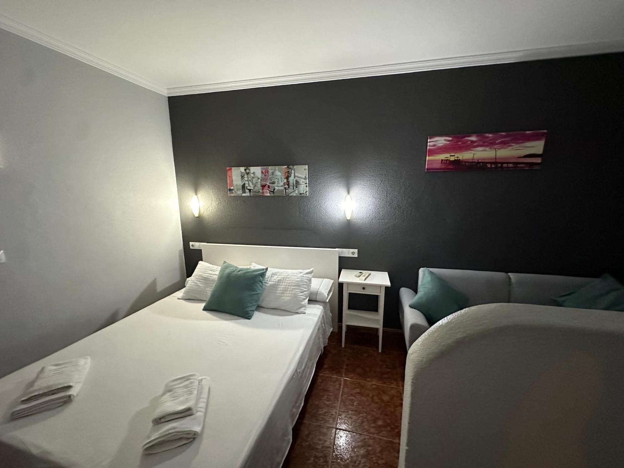 Hostal Tarik 호텔 타리파 외부 사진